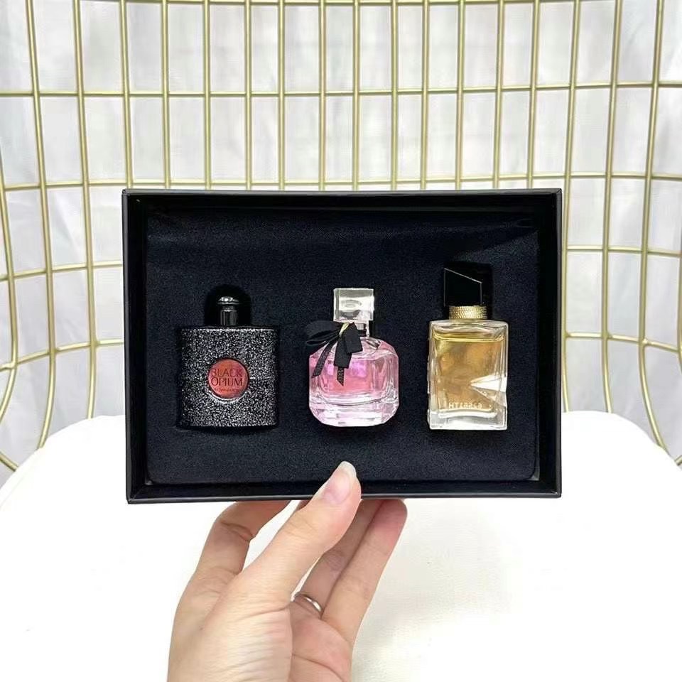 Saint Laurent perfume